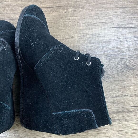 TOMS~Women's~Black Suede Nubuck Desert Lace Up Wedge Ankle Boots~Size 7 - Picture 7 of 11